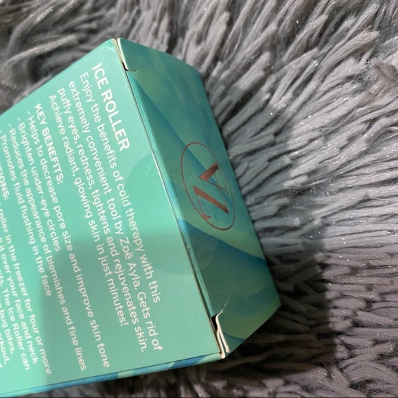 Zoe Ayla Face and Body Ice Roller - Picture 3 of 4